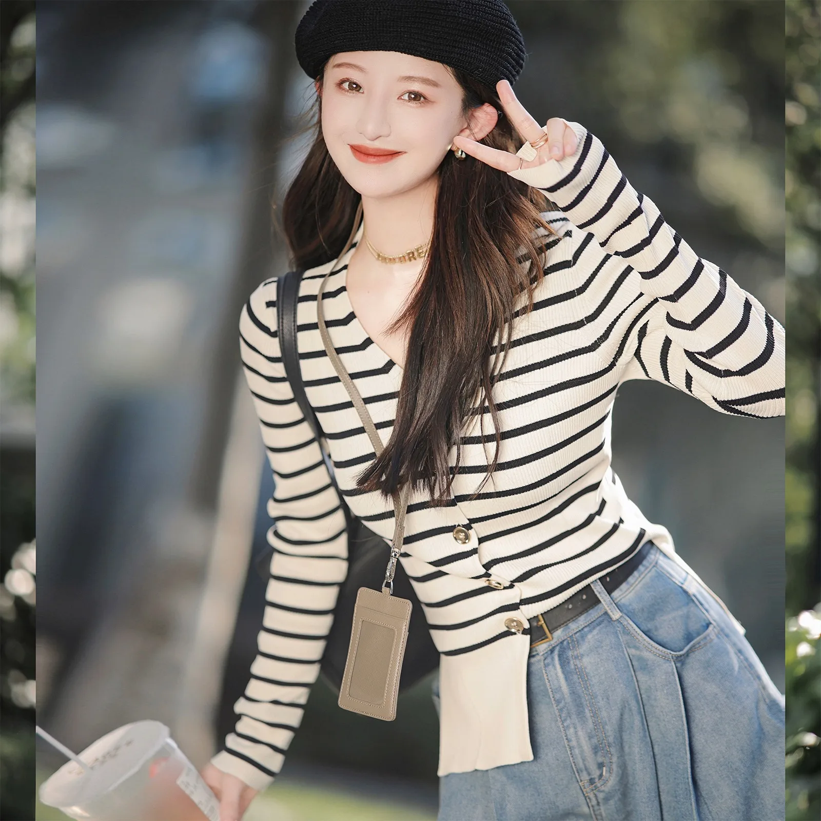 

Long Sleeve V-Neck Striped Ice Silk Knitted Cardigan 2023 fashion women's Clothing