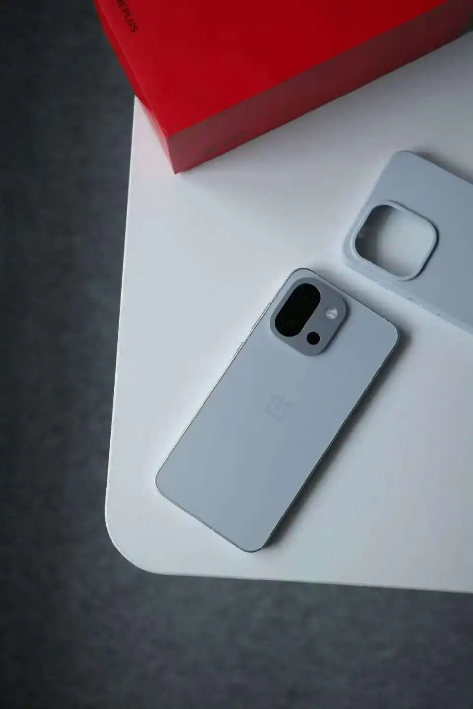 New Unlocked OnePlus 13T 5G Cell Phone 6.32inch OLED Snapdragon8 Elite 50MP Rear Camera 80W SuperVOOC 6260Mah NFC