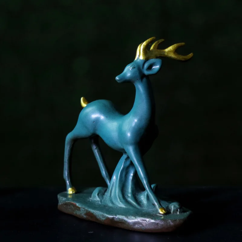 One Deer Accompanying Ceramic Deer Ornaments, Chinese Creative Home Crafts, European Living Room Desktop Ornaments