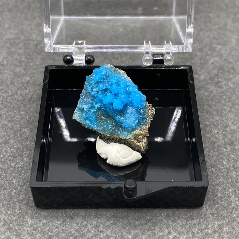 100%  Natural Allophane Mineral Specimens Stones and Crystals Healing Crystal   +Box size:35*35*35 mm