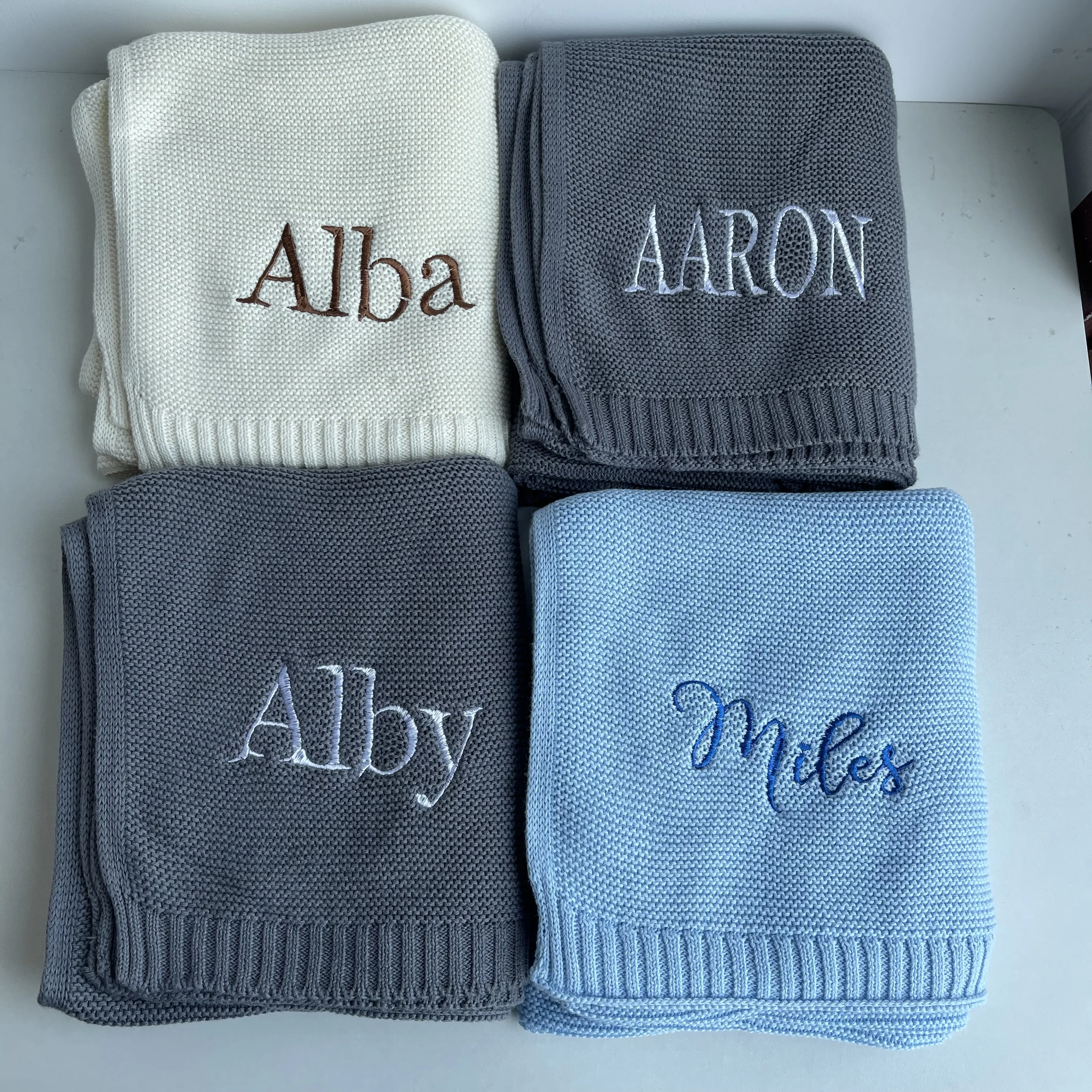 

Personalized Name Embroidered Custom Baby Cotton Muslin Baby Swaddle Newborn Receiving Blanket Solid Swaddle Wrap Soft Blanket