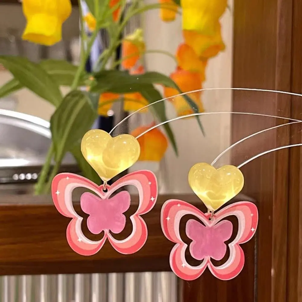 

Акриловые серьги-бабочки, персонализированные Сплав, разноцветные, маленькие, свежие серьги, нишевые дизайнерские ювелирные изделия, лето