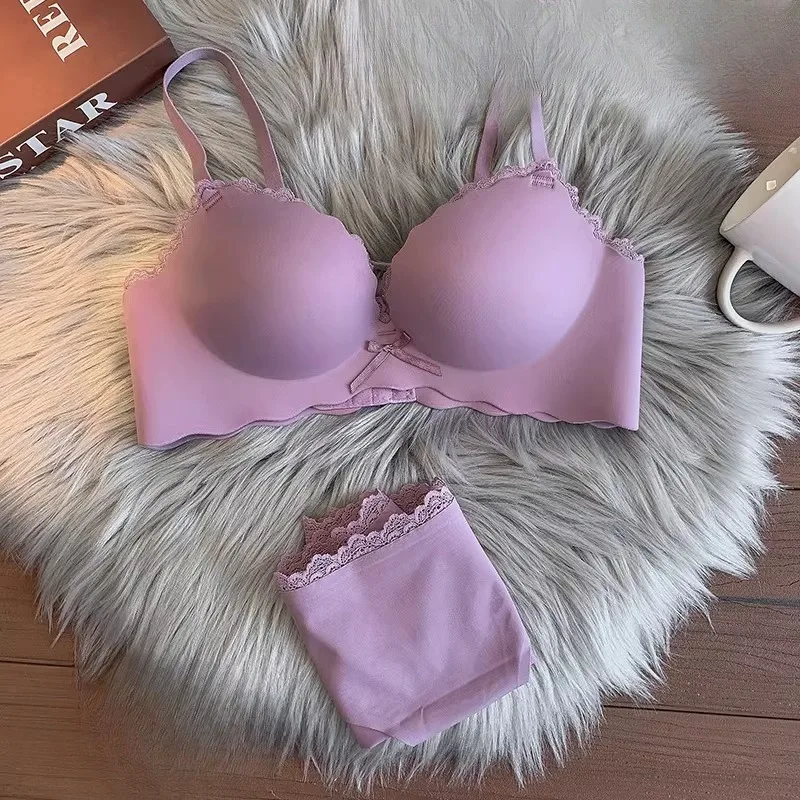 Ensemble soutien-gorge push-up sans couture pour femme, maintien sans armatures, anti-affaissement, lingerie confortable, tailles S-XL, pour jeunes femmes, usage quotidien, doux et agréable à porter.