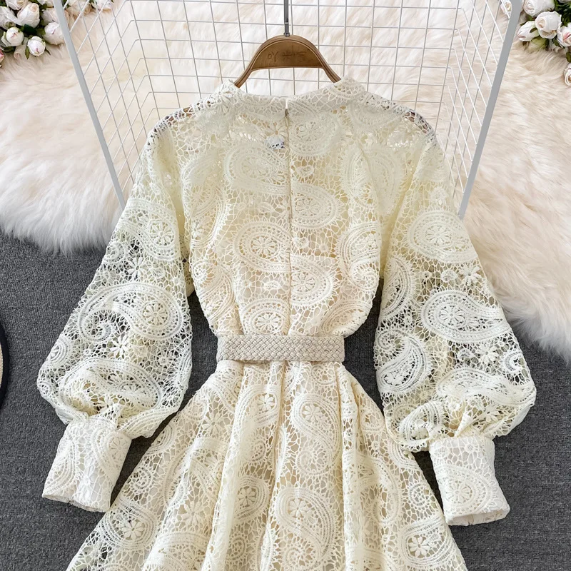 Vintage Court Style Lace Dress Women Elegant Hollowed Out Lantern Long Sleeve Slim Party Dresses Ladies Beige Black Long Robe