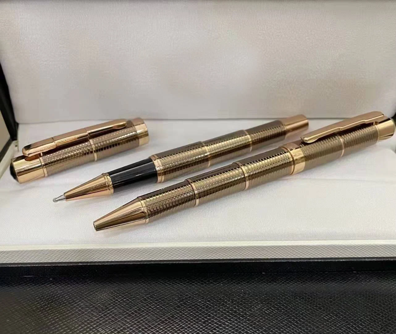 Stylos À Bille De Luxe Gravés Avec 5 Boîtes Gfit Et 10 Recharges Noires