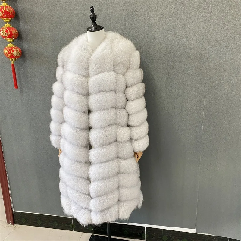 Lining and stitching detail