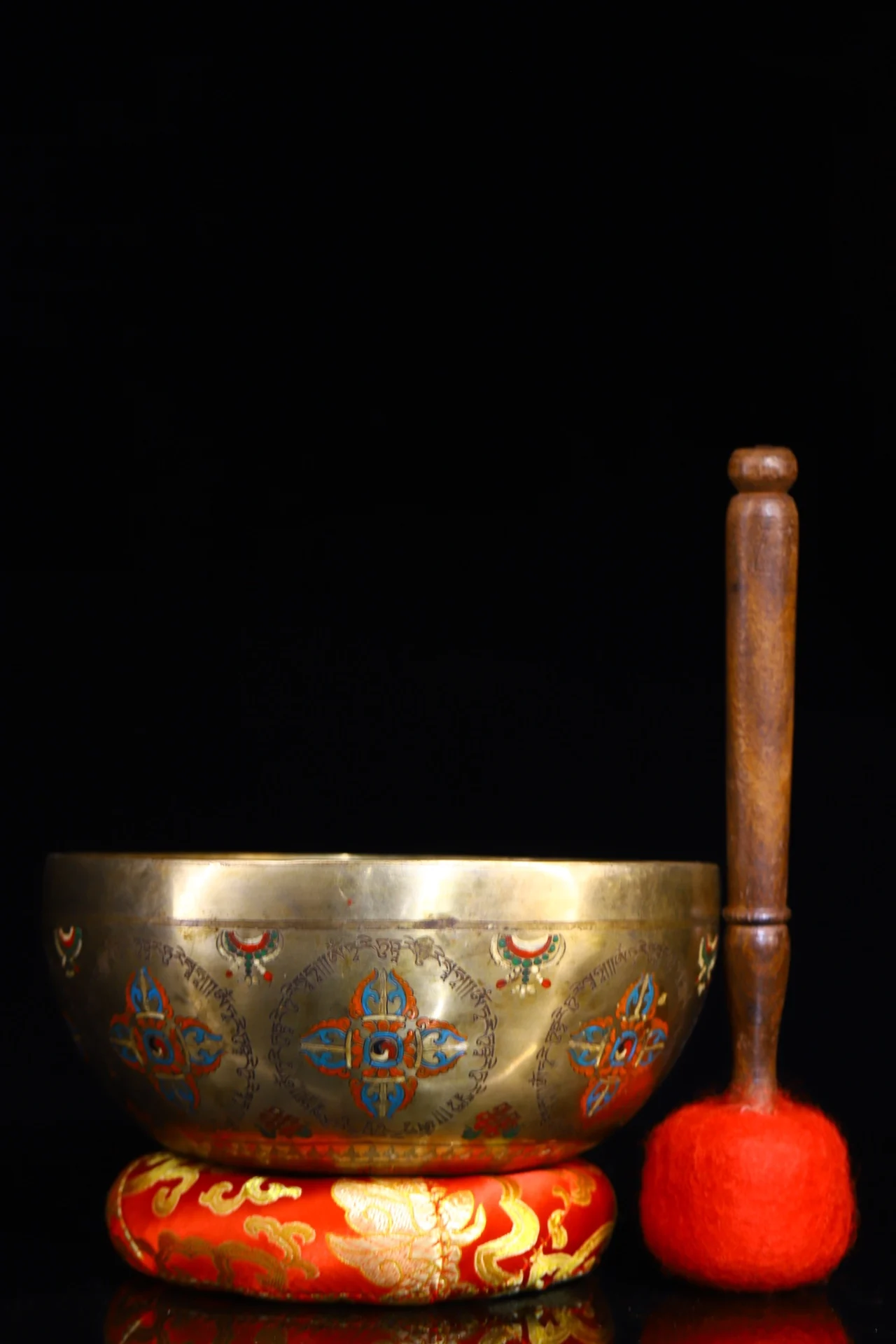 

8"Tibet Temple Collection Old Bronze Painted Green Tara Cross Vajra pattern Buddhist Music Bowl Worship Hall Town house