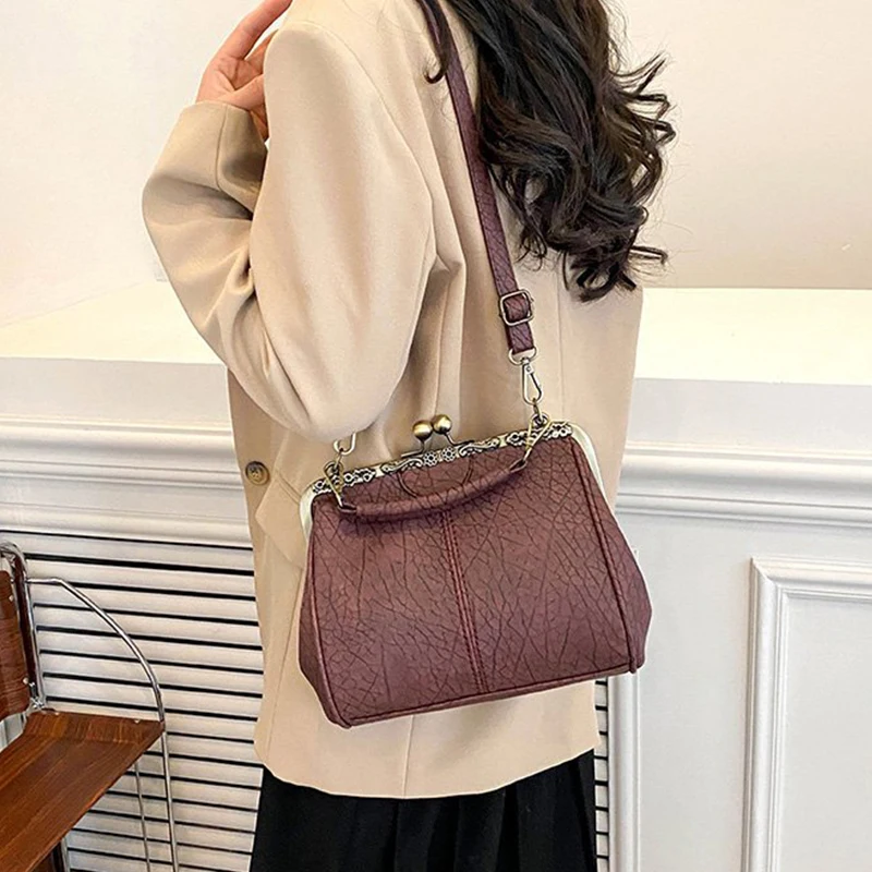 Fashion Women Clip Bags PU Leather Tote Handbag Female Kiss Lock Bag Luxury Vintage Crossbody Purse Bags Messenger Bag for Women