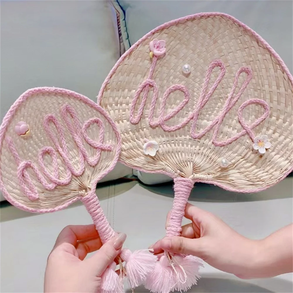 1Pcs Handwoven Straw Cute Summer Fan Embroidery Vintage Design Natural Material Eco-Friendly Gift Travel Hand-cranked Fan