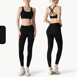 Women's 2-Piece Yoga Tracksuit: Athletic Workout Sports Bra & Leggings Set - M (Black)