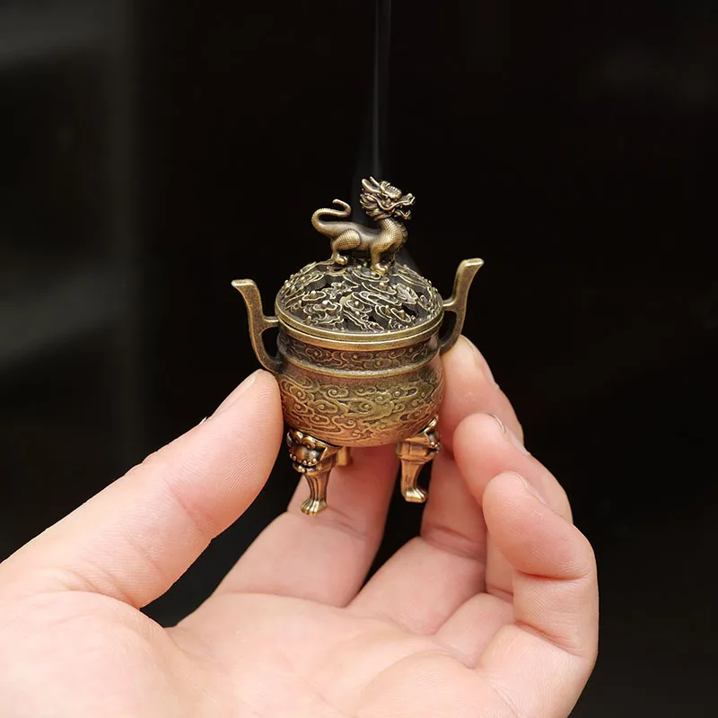 Creative Mini Aromatherapy Furnace, Home Indoor Zen Tea Ceremony Decor, Chinese Metal three legs Shape Small Incense Burner, 1Pc