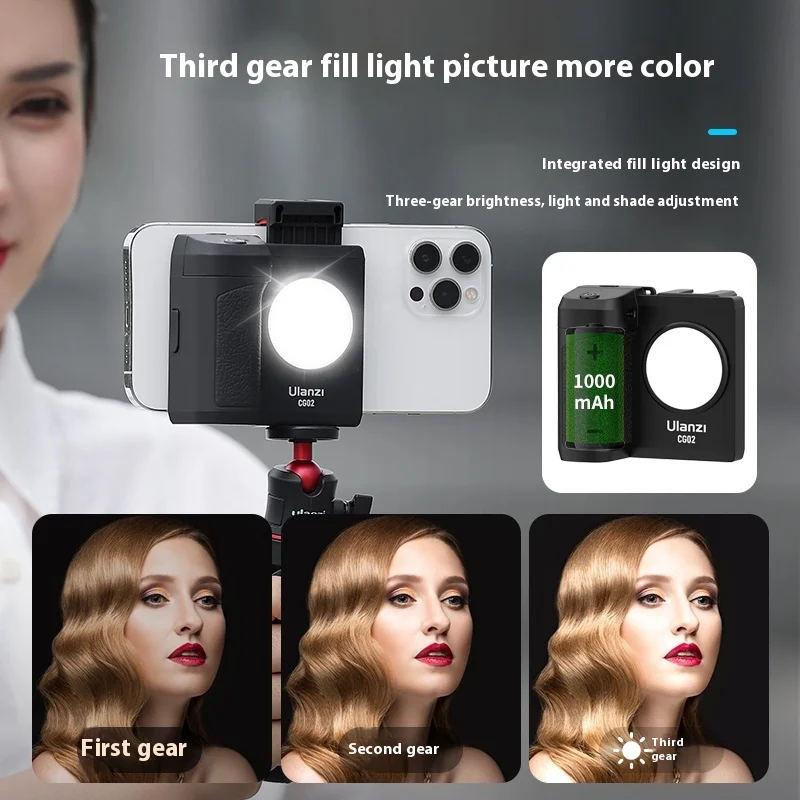 New Ulanzi CG02 Smartphone Selfie Grip Bluetooth Fill Light with CRI 95+ 5500K 15M Remote Zoom & Anti-Shake Stabilizer