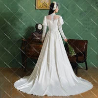 French Vintage High Neck Wedding Dress Long Sleeves Satin Appliques Beading A Line Customized Hepburn Zipper Retro Bridal Gowns 2