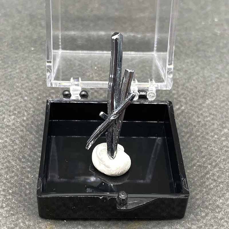 100%  Natural stibnite Mineral Specimens Stones and Crystals Healing Crystal +Box size：35*35*35mm