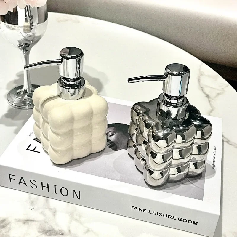 300ML Ceramic Emulsion Bottle Luxury Press Emulsion Bottle Bathroom Accessories Home Bathroom Decoration Modern Soap Dispenser