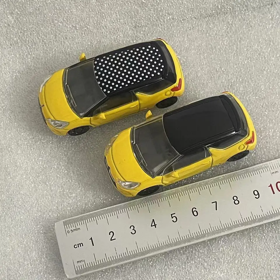 Citroen-レーシングカーモデルDS3,オーナメント,お土産,スケール1:64