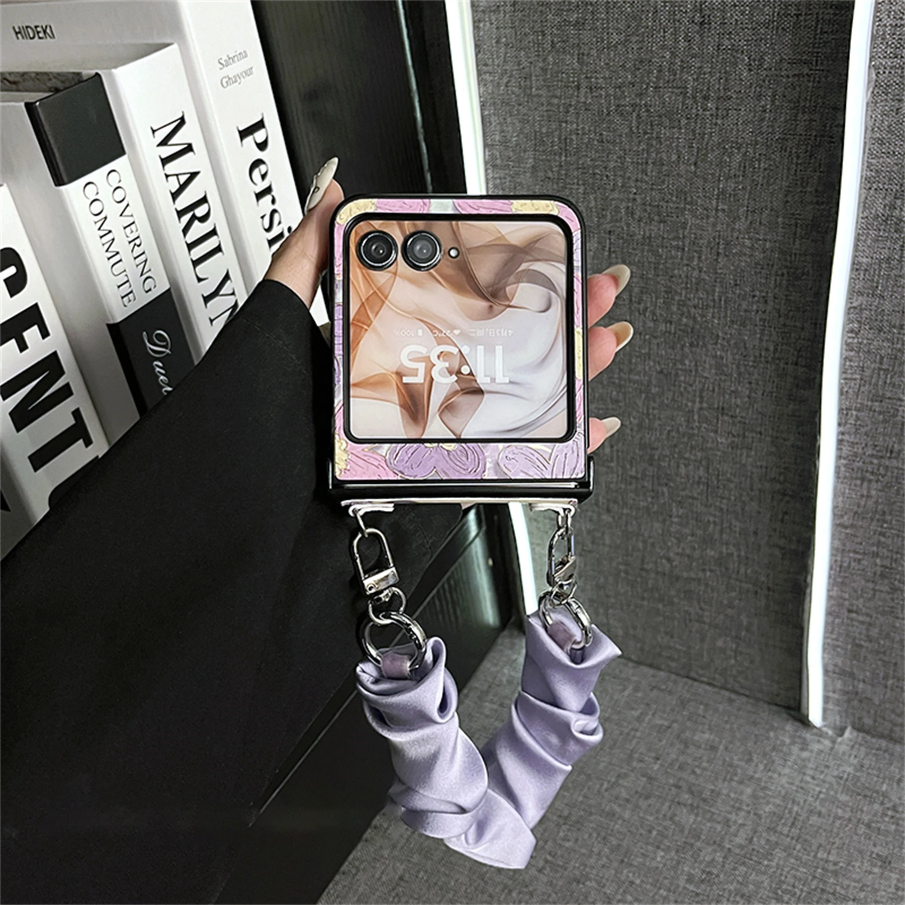 Luxury Korean Oil Painting Purple Flowers Case with Purple Scarf Bracelet