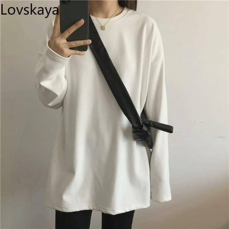 

Autumn winter long sleeved round neck pullover loose bottomed shirt layered inside frosted white T-shirt women outerwear