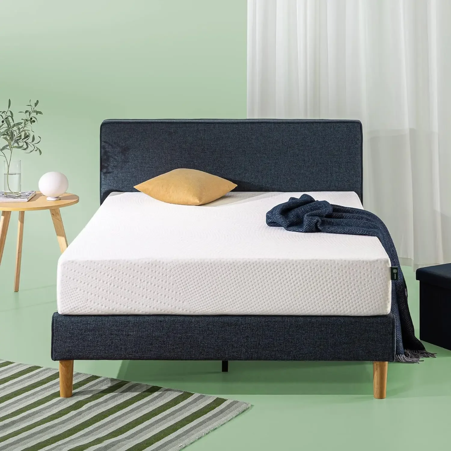 ZINUS 10 Inch Cooling Essential Foam Mattress Bed-in-a-Box CertiPUR-US Certified Queen