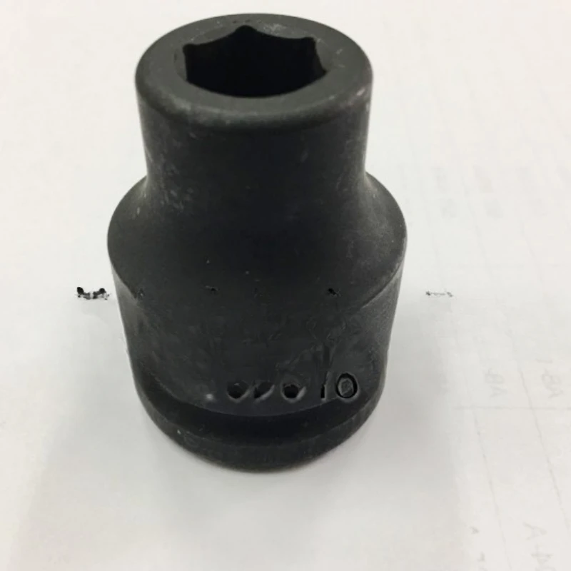 

Pneumatic sleeve 3/4 square head 14mm metric standard hexagonal sleeve 60140014 Pneumatic sleeve