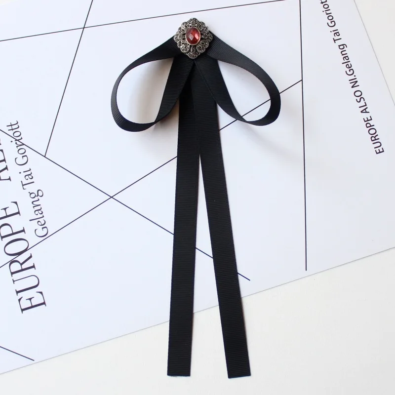 Рисунок 5 - Женская лента брошь-бант Студенческая