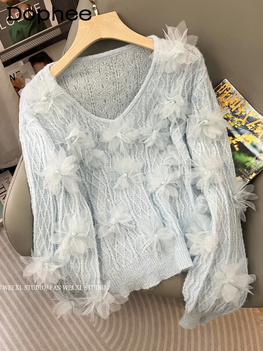 

Lazy and Loose Slimming Heavy Industry Beads Three-Dimensional Flower V-neck Sweater Sweater Women's Top 2023 Fall New Clothes
