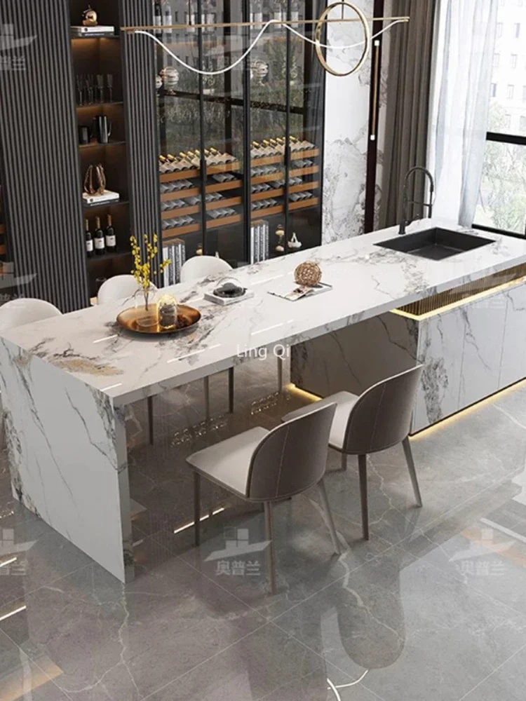 Рисунок 2 - Роскошный обеденный стол