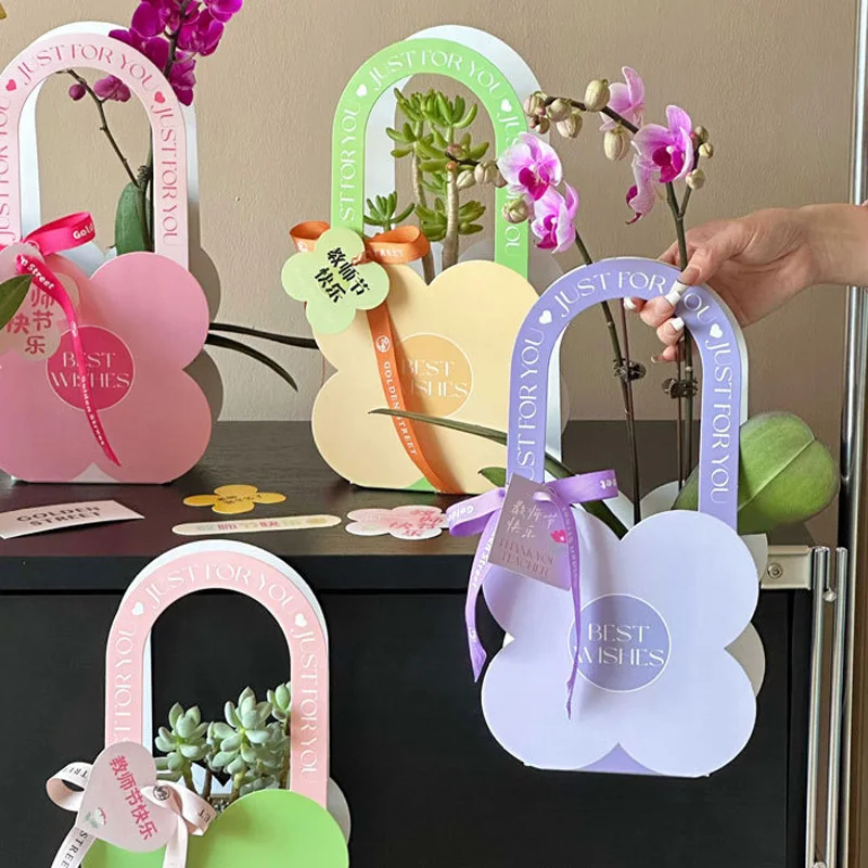 2PCPortableHollowOutFlowerBoxCardboardPaperHandleBasketPackagingBoxFlowerShaped