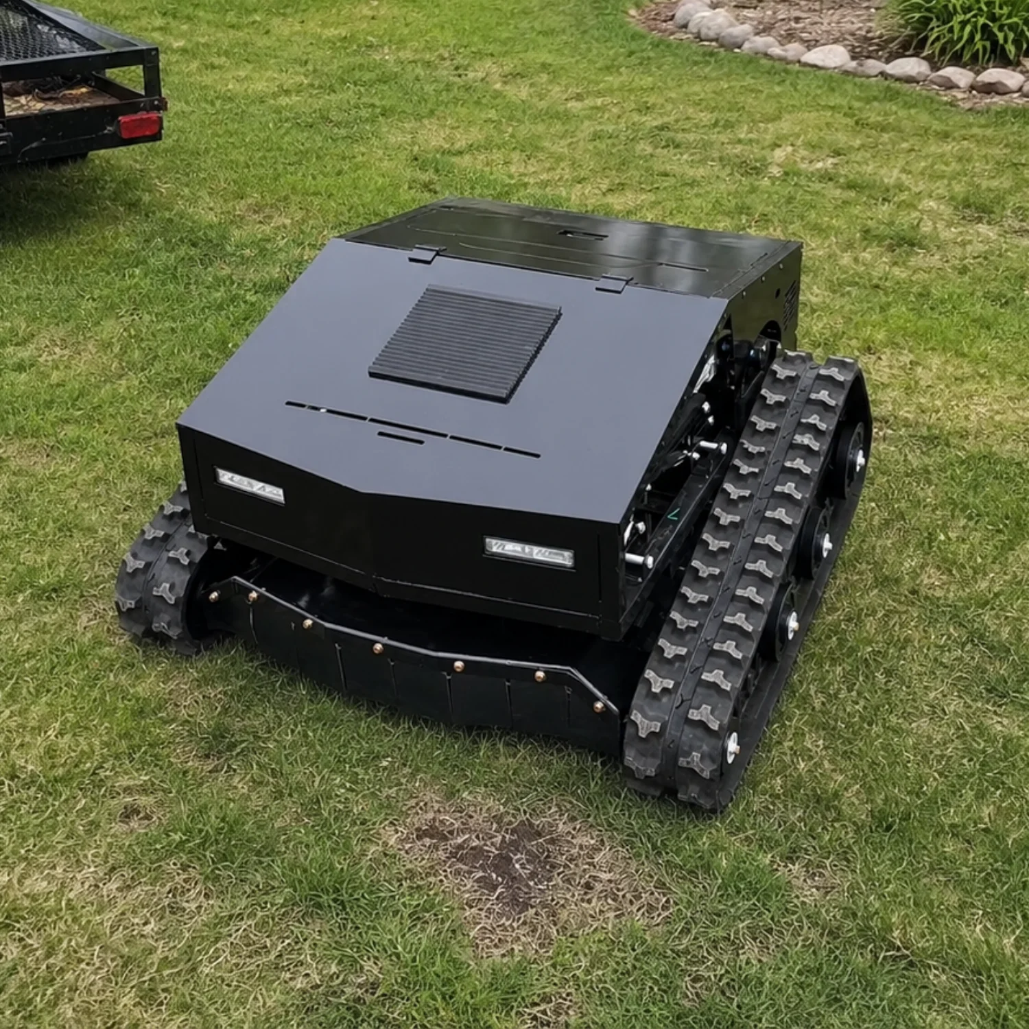 Anpassbarer ferngesteuerter Rasenmäher, Raupenmäher, Roboter-Rasenmäher, ferngesteuerter Grasschneider, Hangmäher, Freischneider, CE EPA