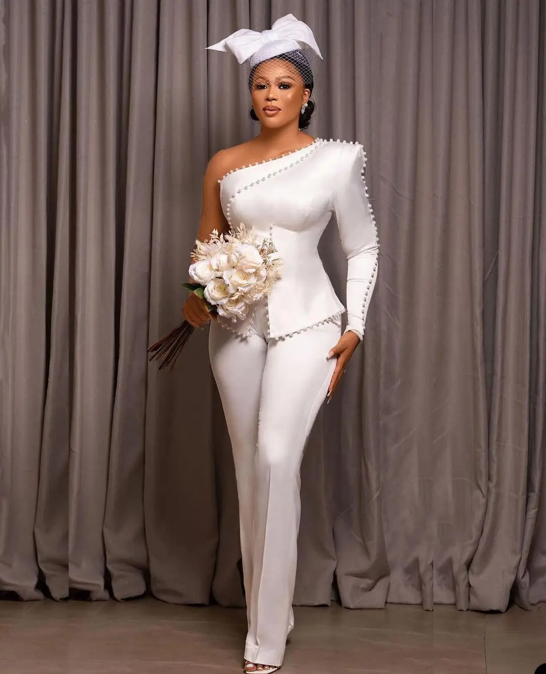 Fashion Wedding Suits For Women One-Shoulder Lady Set Slim Fit Long Sleeves Pearls 2 Pcs Coat Pants Prom Party Custom Made