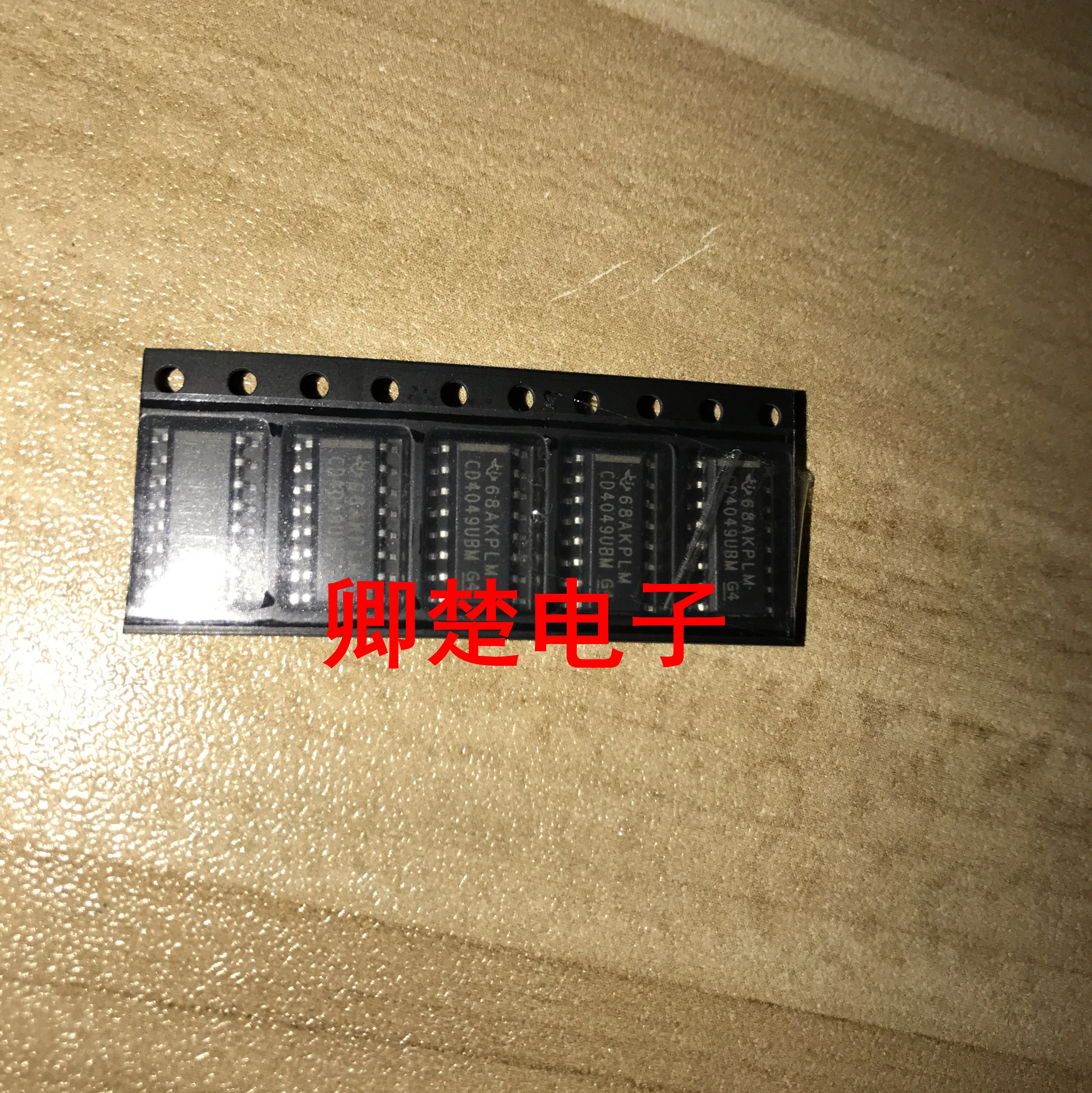 

20 шт. Оригинальный Новый CD4049UBM