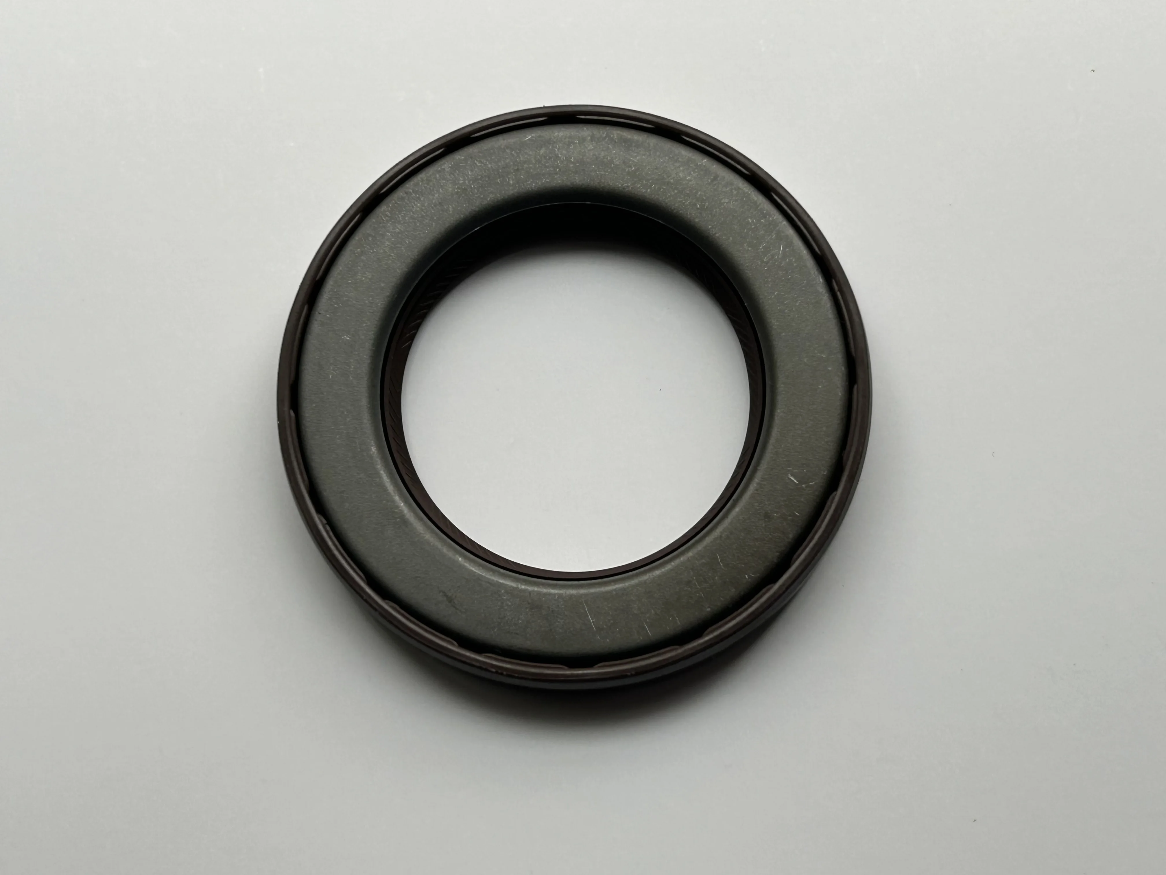 BH4575E For Volvo 850 C70 S70 V70 Left & Right Drive Axle oil Seals 6843112 size:40*63*8.6