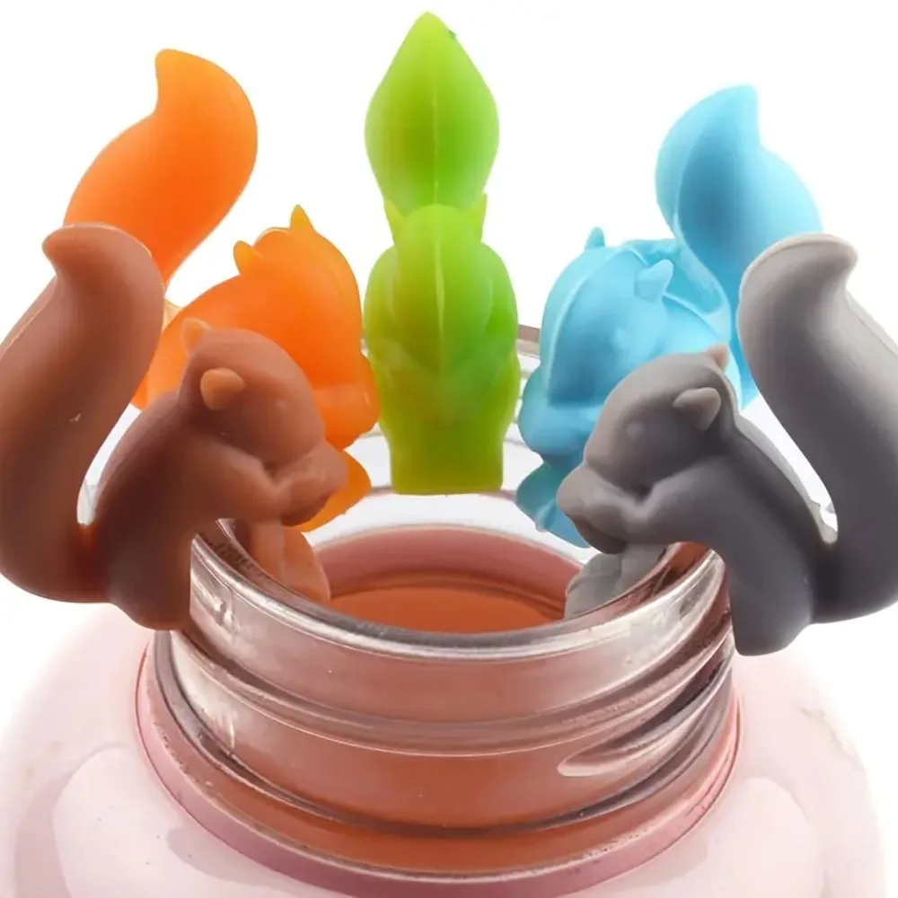 Lot de 5 porte-sachets en silicone mignons en forme d'écureuil, infuseurs, pinces pour tasses, étiquettes, décorations pour fêtes et maison, accessoires pour service à thé colorés_voghion.com