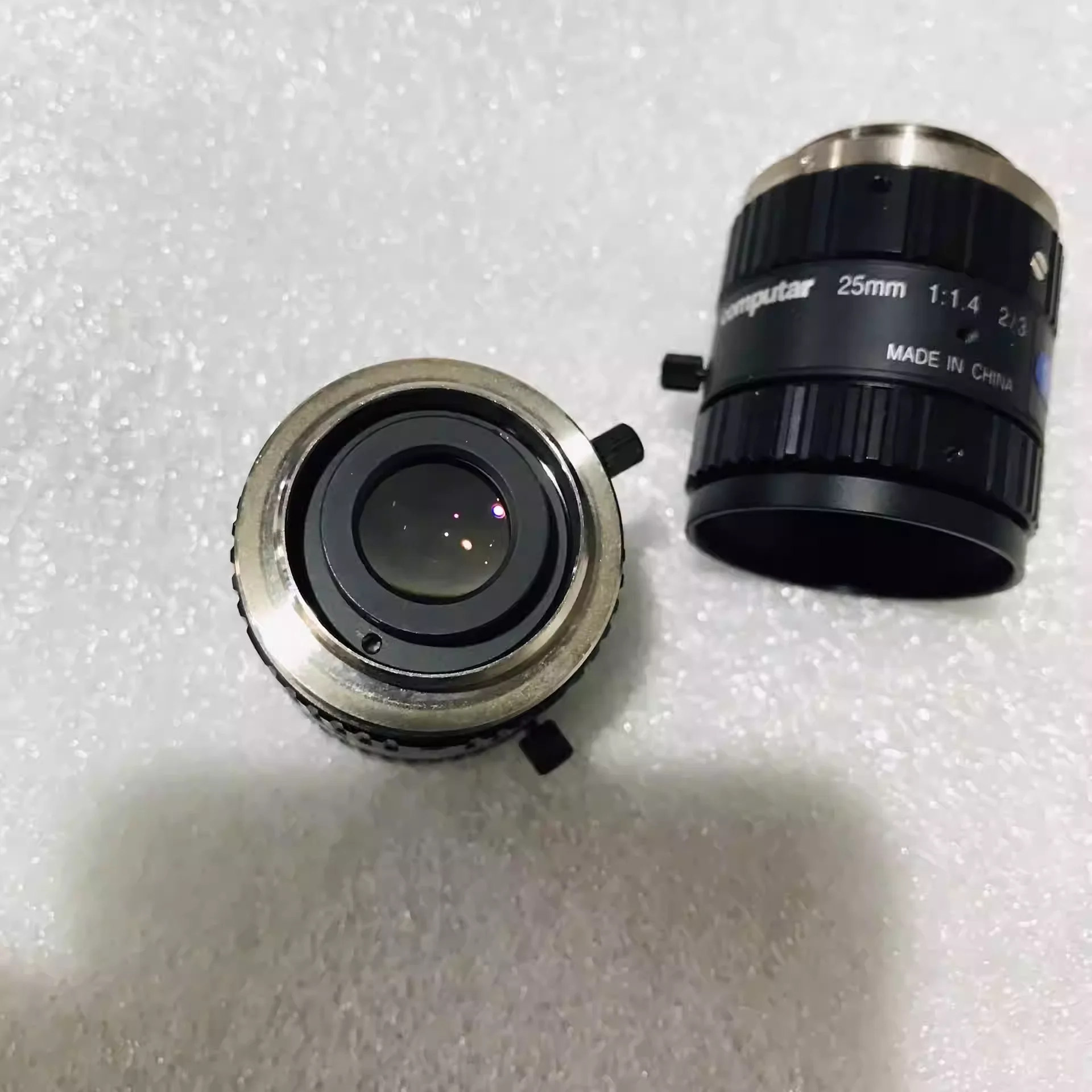 ǻ M2514-MP2   C Ʈ ,    , 1.5 ްȼ , ȣ , 2/3 ġ, 25mm F1.4