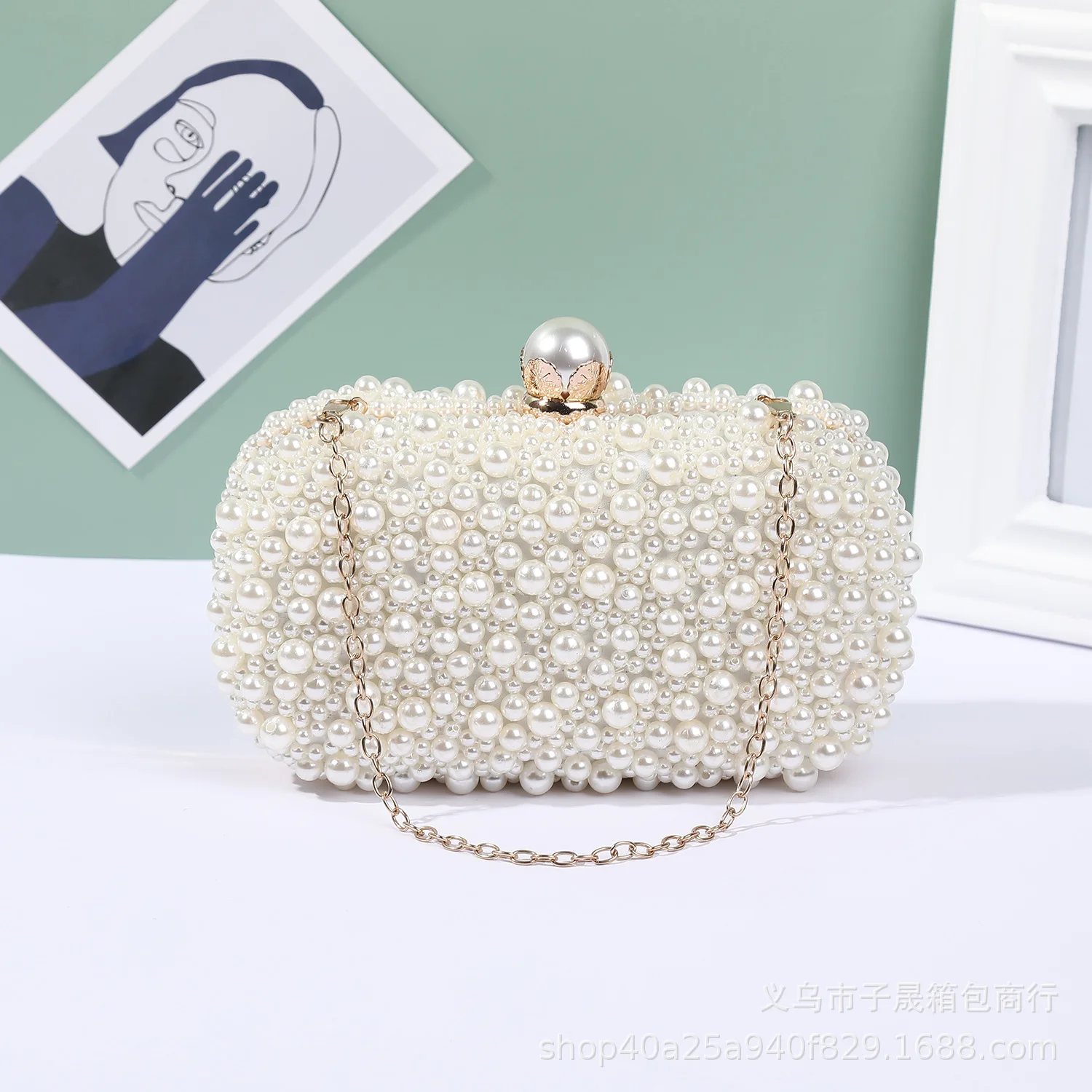 Handcrafted Pearl Evening Bag Image 2