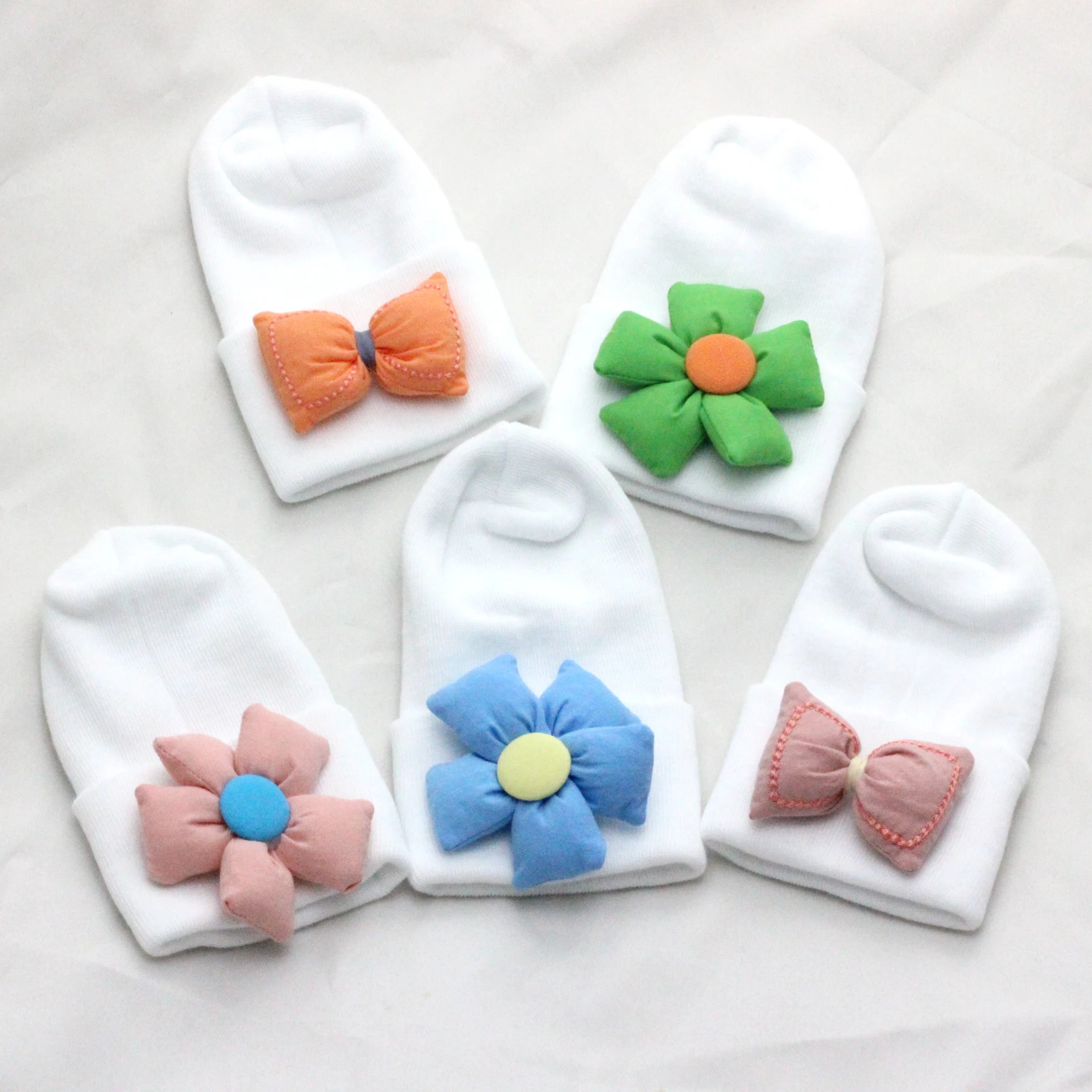 

0-6 Month Newborn Knitted Bow Hat Flower with White Skullcap Baby Girls Turban Hat Infant Lovely Beanie Bonnet Bebe Headwrap Cap