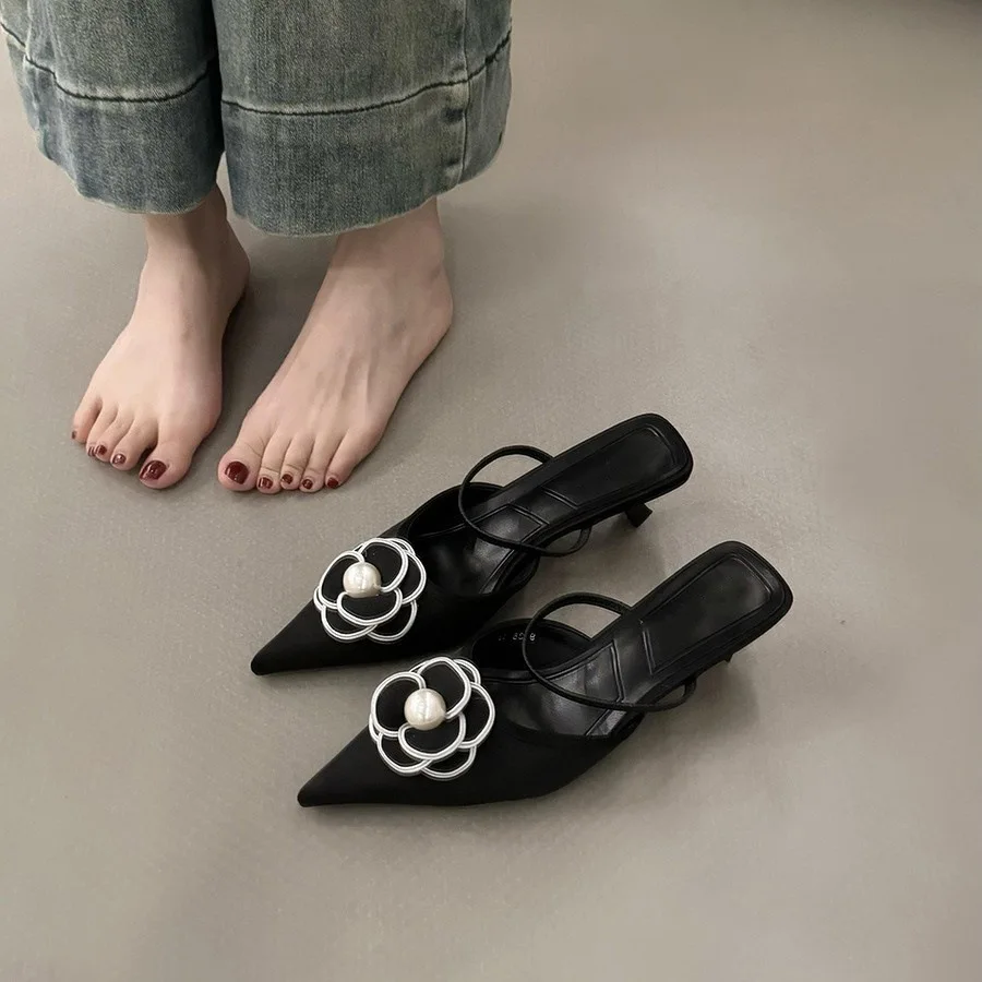 Designer Flower Women Heeled Slippers Bead Pointed Toe Mid Heels Shoes 2025 Fashion Shallow Pumps Party Summer Chaussures Ladies