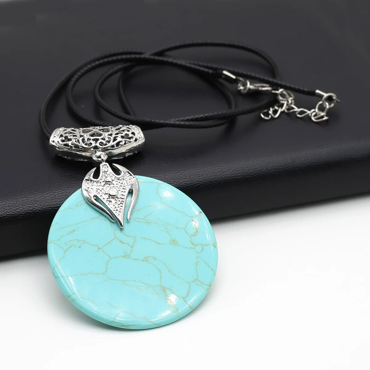 

1pcs Round Natural Stone Pendant Necklace Shell Agate Amazonite Rope Chains Healing Stone Necklace For Women Jewelry