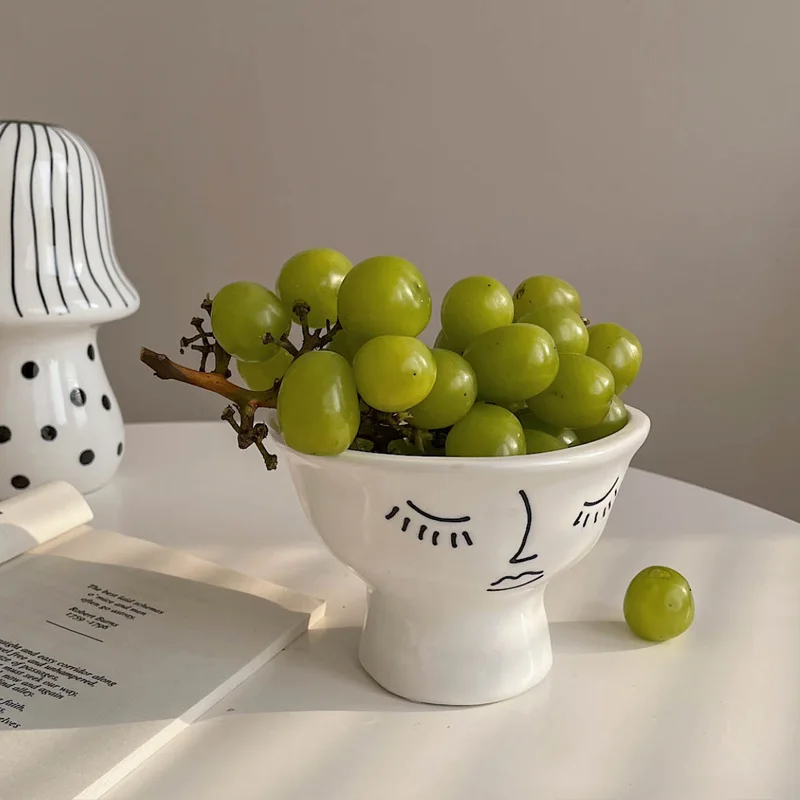 

Artistic style creative ink portrait high-legged small fruit bowl white ceramics