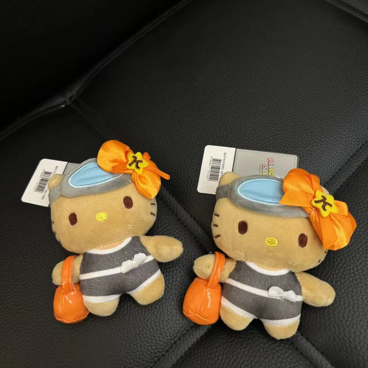 Sf15c6337eb6d42489afcc43181cd8abdO - Hello Kitty Merch