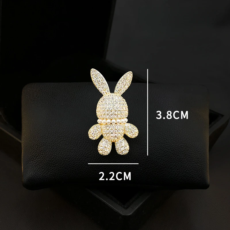 High-End Exquisite Bunny Rabbit Brooch Fashion Elegant Cardigan Sweater Pins Corsage Coat Suit Neckline Accessories Jewelry 3957