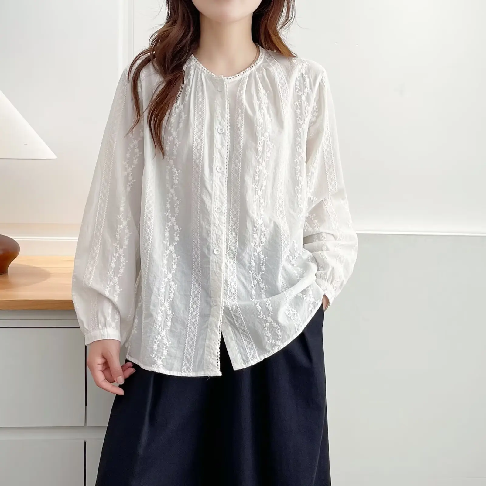 Fashion Plus Size Women's Blouses Autumn New Style Jacquard Embroidery Cotton Long Sleeve Shirt 9679