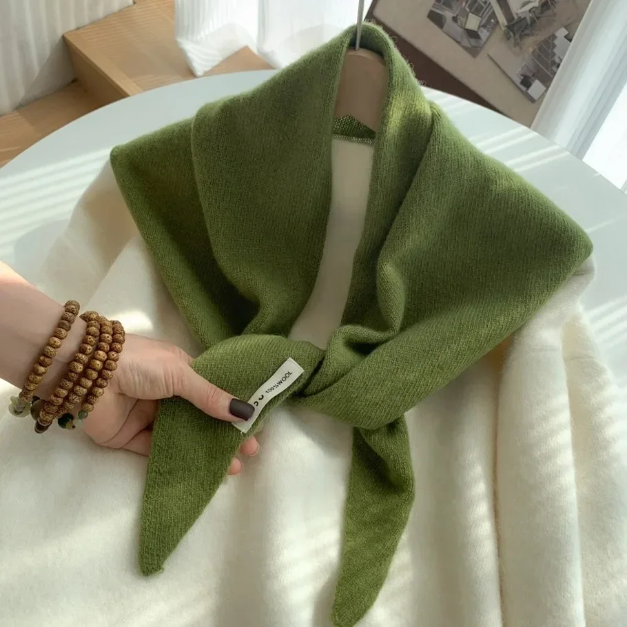 British Korean Triangle Scarf  Niche Wool  Triangular Scarf Women Headscarf Knitted Scarf Multi-functional Warm Knitted Scarf 3
