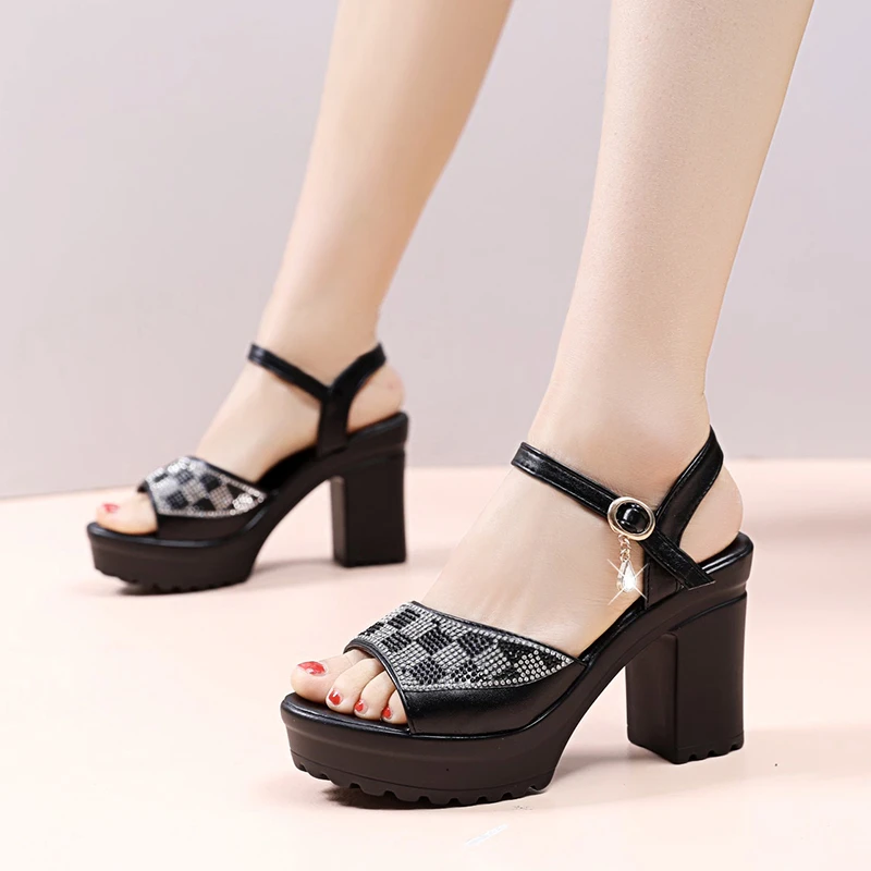 

2024 Hot Sale Ladies Shoes One-word Buckle Women' Sandals Summer Mixed Colors Sequins High Heels Water Proof Daily Sandals Women