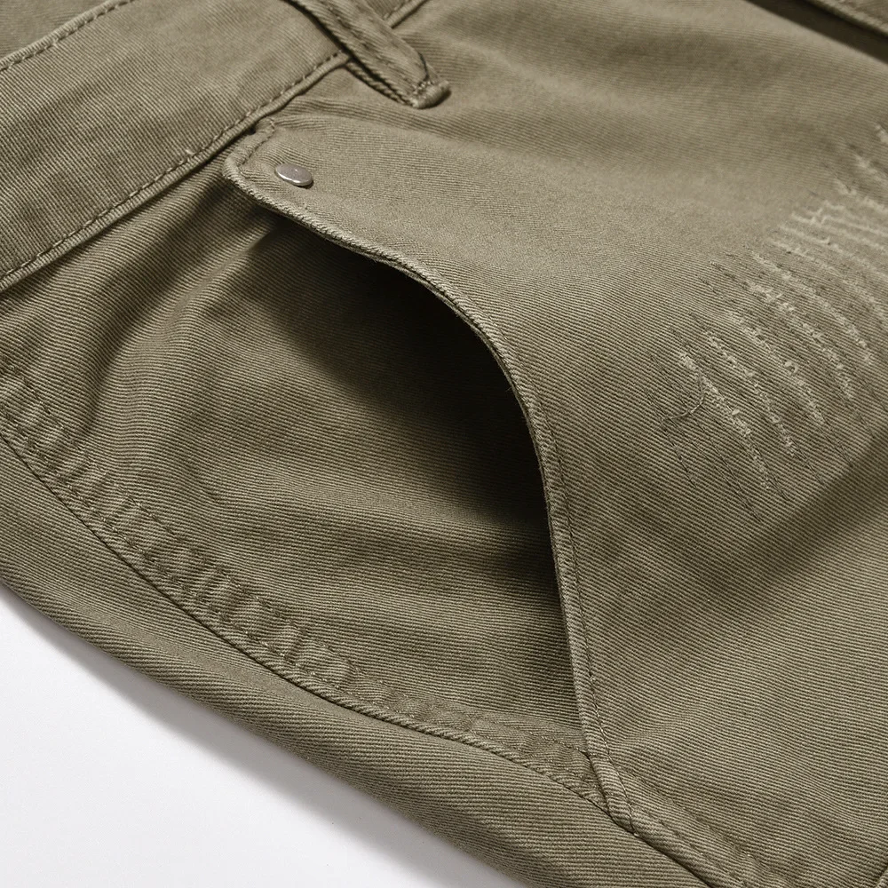 Men's Loose, Casual and Slim-fit Straight-leg Trousers with Ripped Pocket Design and American High-street Style Jeans.