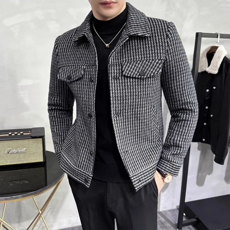 2023 Classic Winter Striped Woolen Jacket Men Lapel Short Trench Coat Casual Business Streetwear Overcoat Social Men Clothing