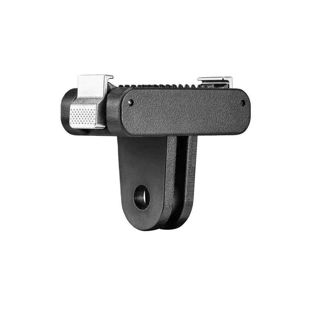 Adaptateur magnétique à double griffe pour DJI Osmo Action 6 et NANO installé sur un support, prêt à être utilisé avec une caméra.