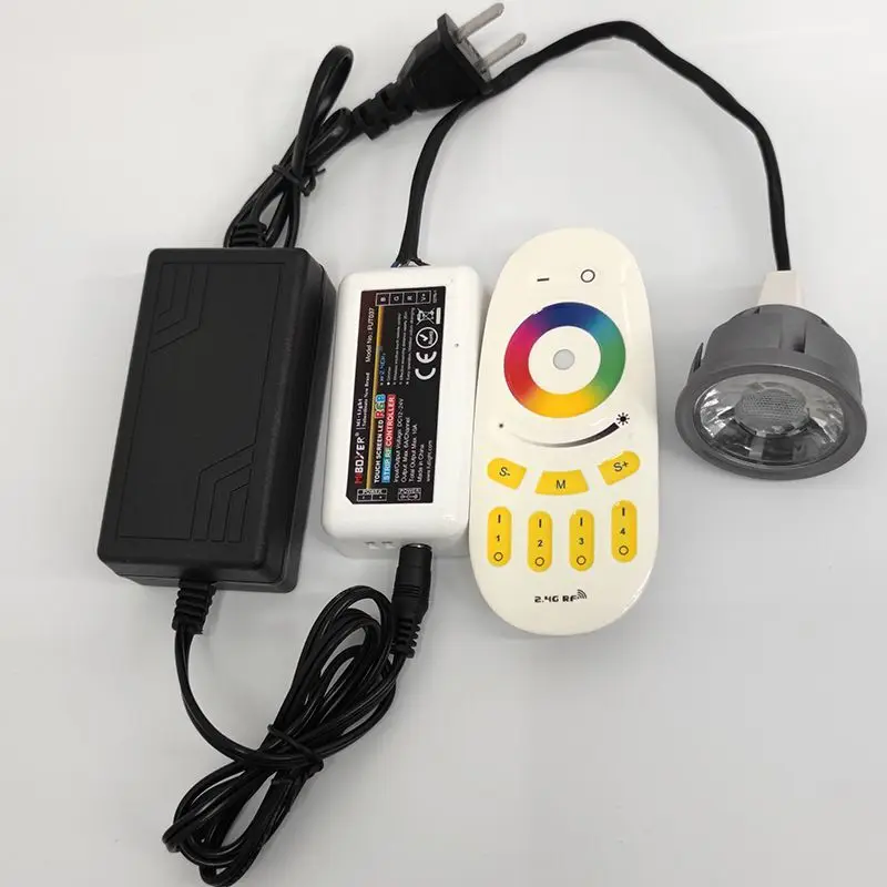 Spot LED SPOT 12W RGB RGBW DMX512 lampe spot synchronisable 24V