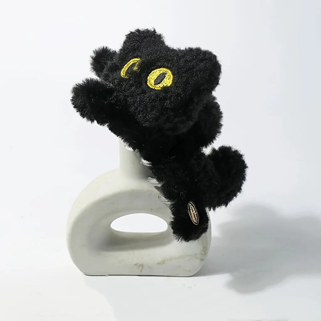 Plush Cat Claw Clip image 5