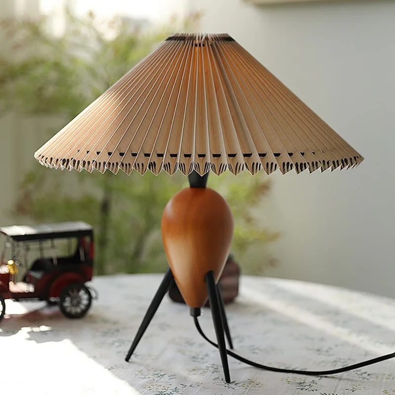 

Modern Decorative Umbrella Lamp Table Lamp LED Bedroom Bedside Living Room Study Decoration Modern Lamp